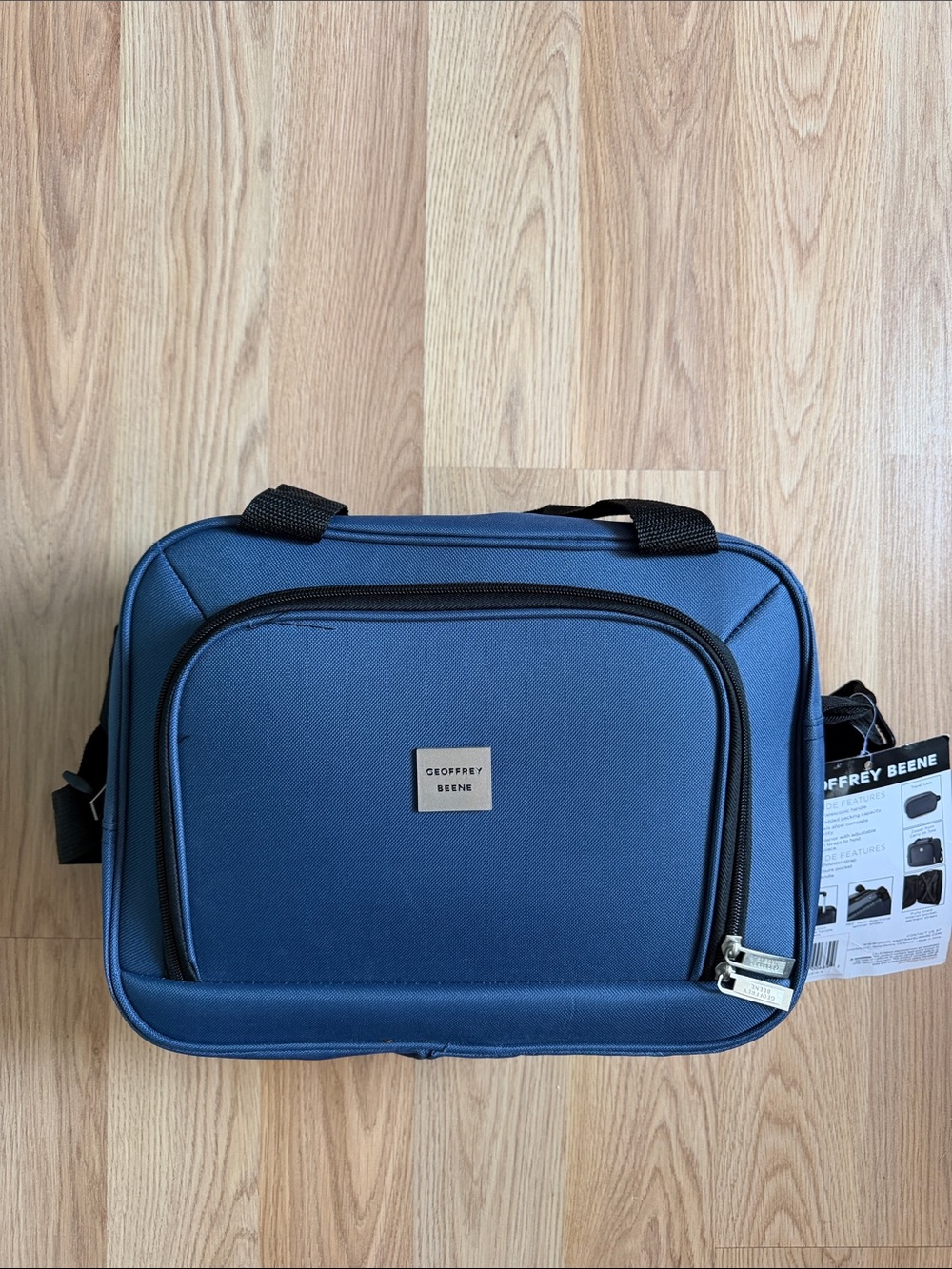 NWT Geoffrey Beene Blue Men’s Toiletry Bag